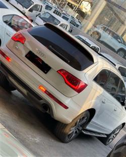 اودي Q7